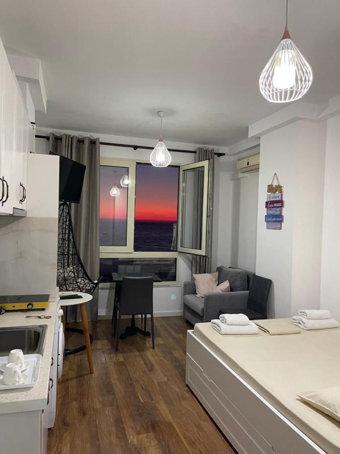 Arteg Apartments - Full Sea View Дуррес Экстерьер фото